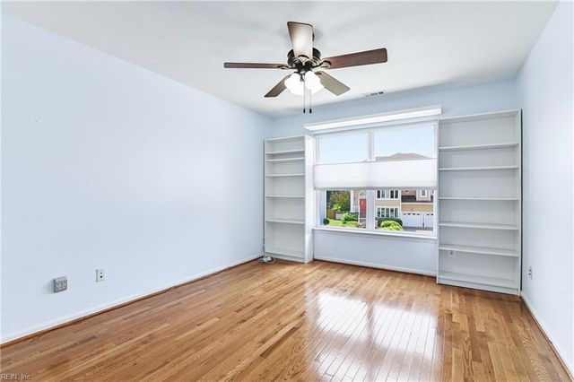 9559 Bay Point DR, Norfolk, VA 23518