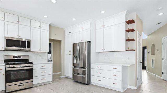 9559 Bay Point DR, Norfolk, VA 23518