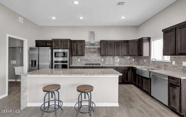 905 Louisiana Downs Avenue, El Paso, TX 79932