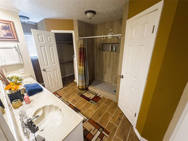 14310 Owendale Drive, Houston, TX 77015