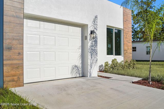 3148 Slama Avenue SE, Palm Bay, FL 32909