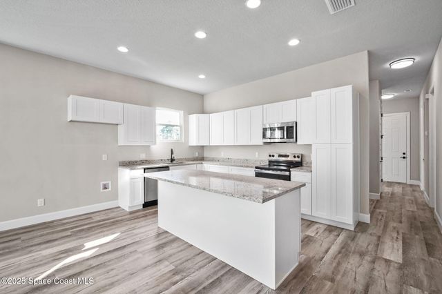 3148 Slama Avenue SE, Palm Bay, FL 32909