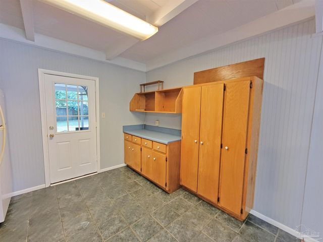 102 Tennessee Dr, Pensacola, FL 32505