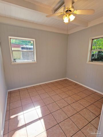 102 Tennessee Dr, Pensacola, FL 32505