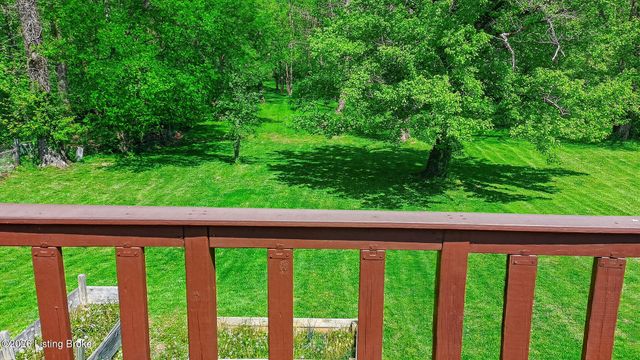 4601 Logby Pl, Louisville, KY 40272