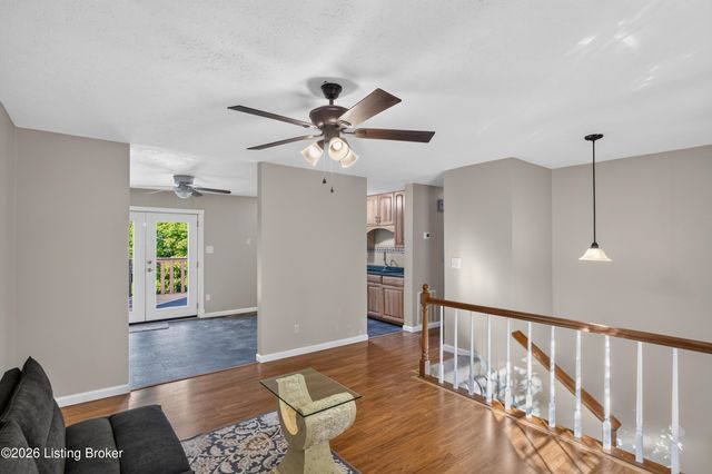 4601 Logby Pl, Louisville, KY 40272