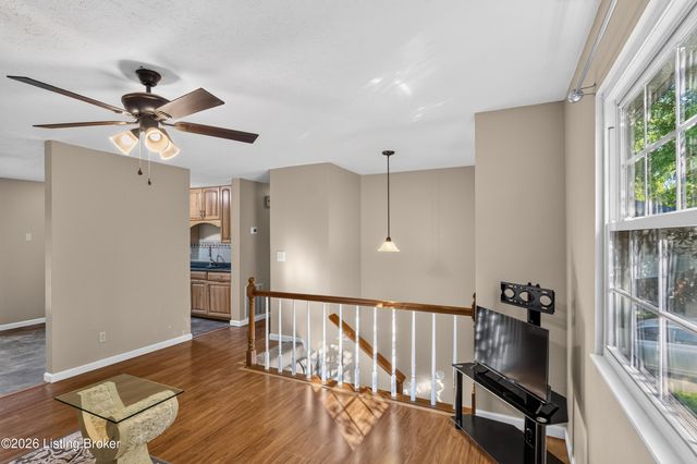 4601 Logby Pl, Louisville, KY 40272