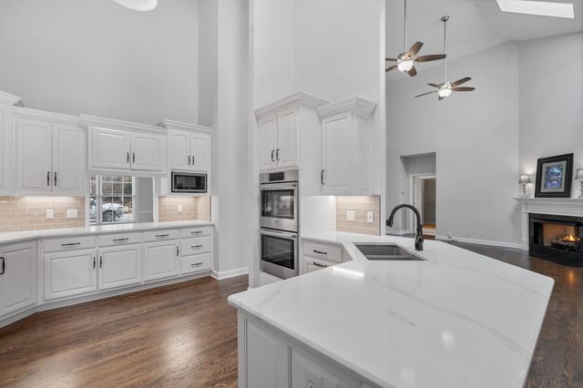 514 Lexington Dr, Lebanon, TN 37087