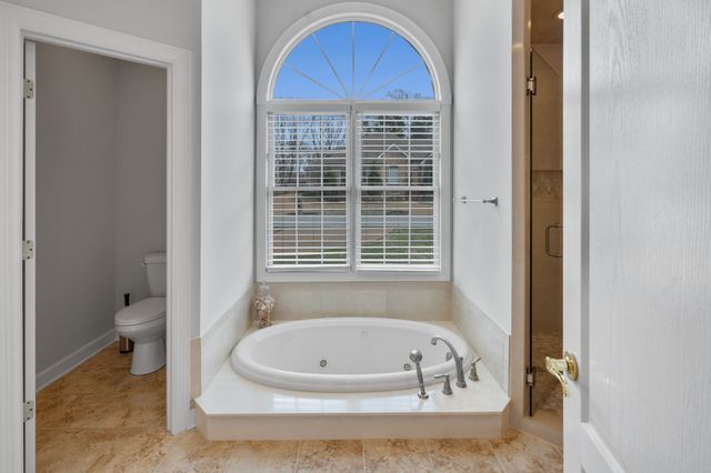 514 Lexington Dr, Lebanon, TN 37087