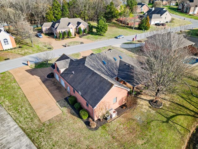 514 Lexington Dr, Lebanon, TN 37087