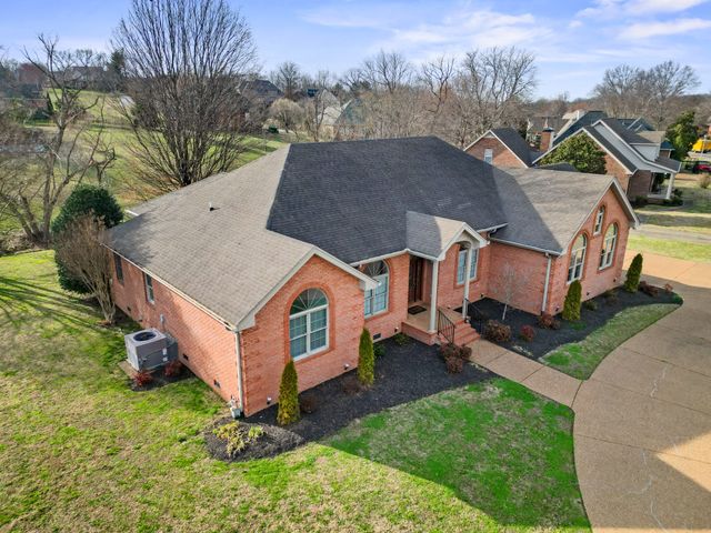 514 Lexington Dr, Lebanon, TN 37087