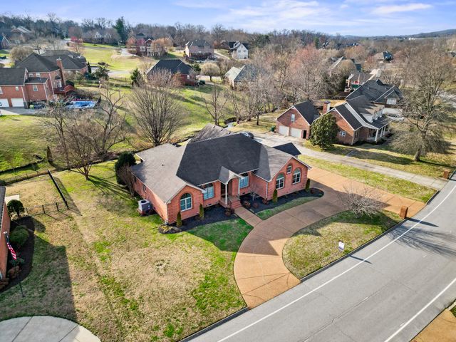 514 Lexington Dr, Lebanon, TN 37087