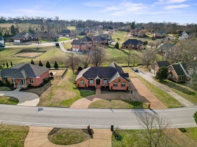 514 Lexington Dr, Lebanon, TN 37087