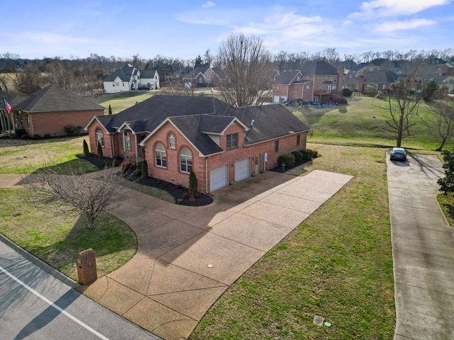 514 Lexington Dr, Lebanon, TN 37087