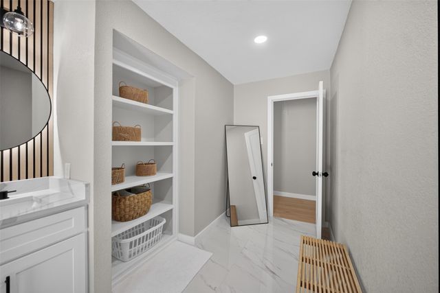3007 Waterway Court, Arlington, TX 76012
