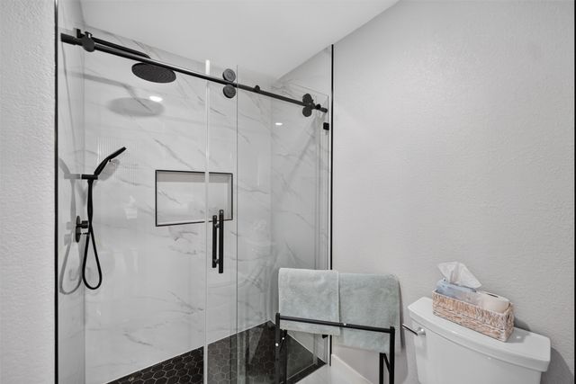 3007 Waterway Court, Arlington, TX 76012