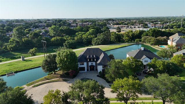 3007 Waterway Court, Arlington, TX 76012