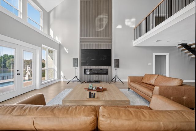 3007 Waterway Court, Arlington, TX 76012