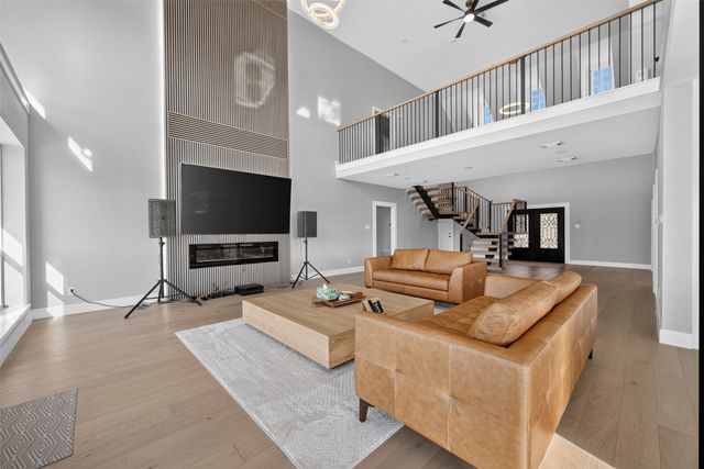 3007 Waterway Court, Arlington, TX 76012