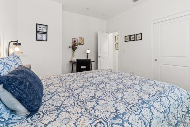 7152 Greenford Way, Roseville, CA 95747