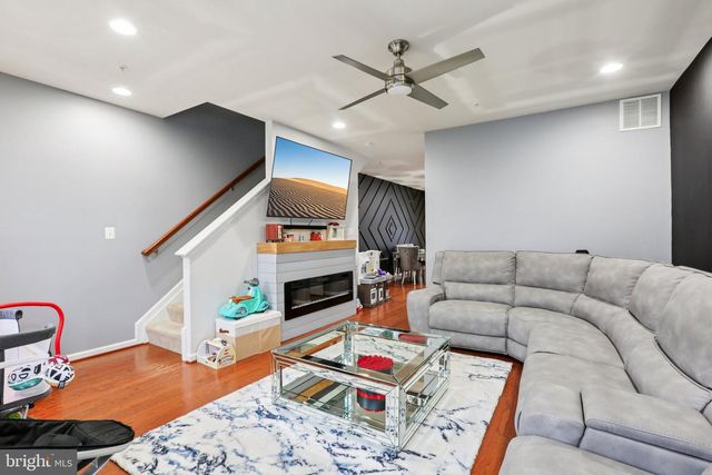 7512 GOLDFINCH CT, Glen Burnie, MD 21060