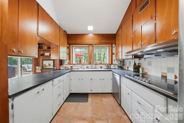 120 Woodland Drive, Morganton, NC 28655