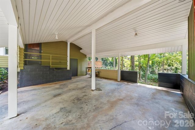 120 Woodland Drive, Morganton, NC 28655