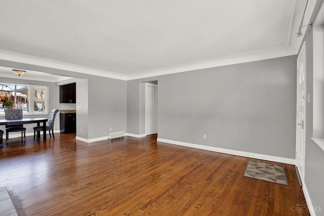 752 Louanne Lane, Miami Twp, OH 45140