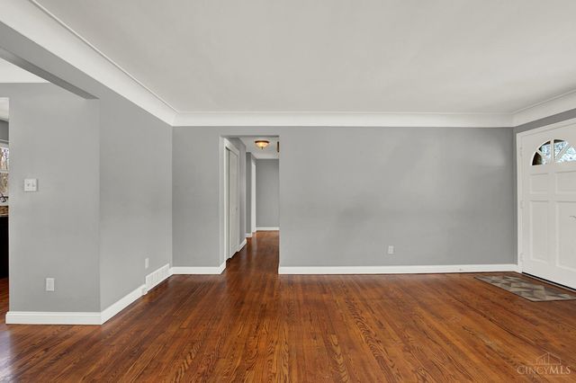 752 Louanne Lane, Miami Twp, OH 45140