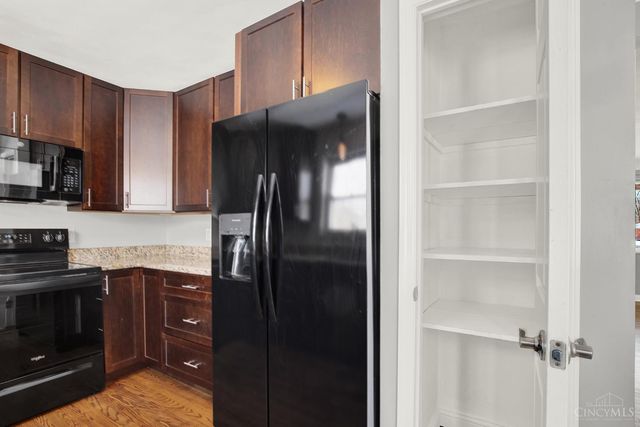 752 Louanne Lane, Miami Twp, OH 45140