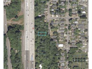 Sw VIEW POINT Ter, Portland, OR 97239
