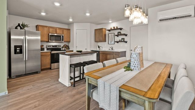 5272 E Mckinnon Ln, Spokane, WA 99217