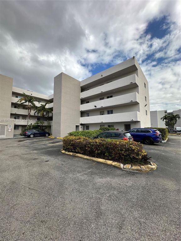 6091 W 22nd Court 408, Hialeah, FL 33016