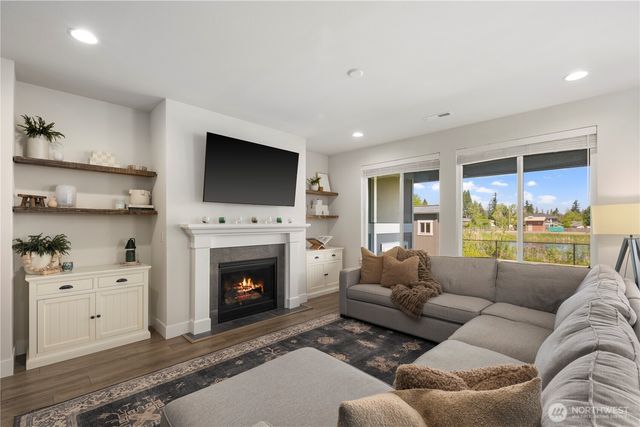 3569 Elmont Avenue, Enumclaw, WA 98022