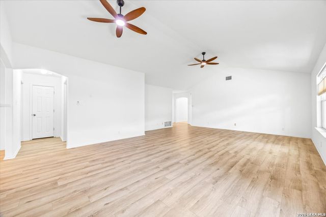 123 Latigo Ln, Boerne, TX 78006