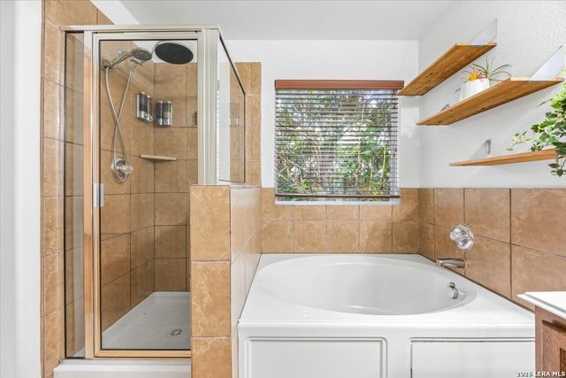 123 Latigo Ln, Boerne, TX 78006