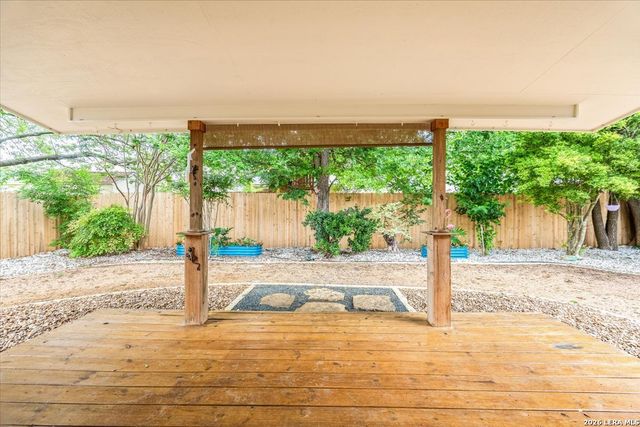 123 Latigo Ln, Boerne, TX 78006