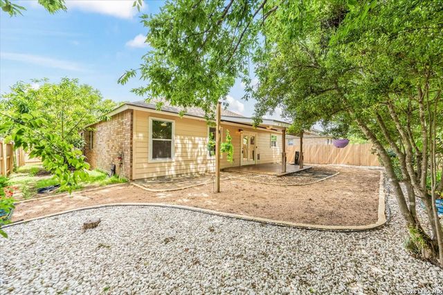 123 Latigo Ln, Boerne, TX 78006