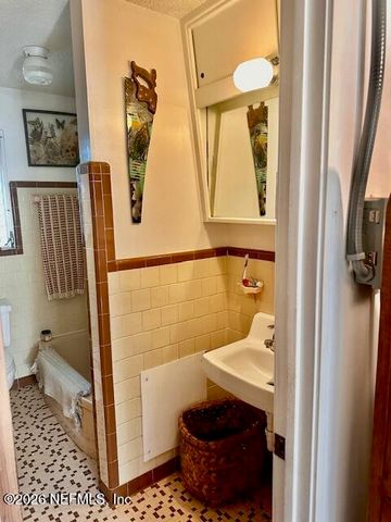 804 N CYPRESS Avenue, Green Cove Springs, FL 32043