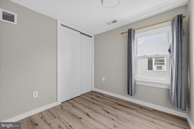 833 W 2ND ST, Florence, NJ 08518