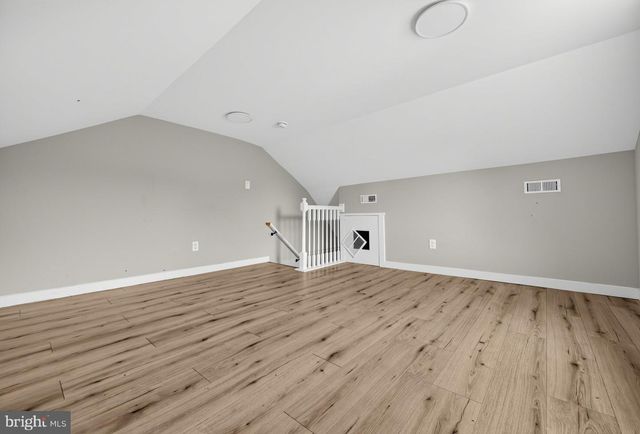 833 W 2ND ST, Florence, NJ 08518