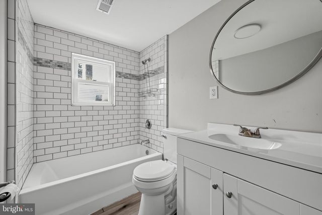 833 W 2ND ST, Florence, NJ 08518