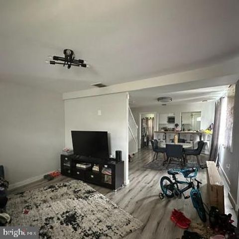 833 W 2ND ST, Florence, NJ 08518