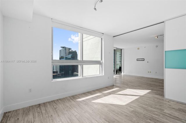 90 SW 3rd St 4203, Miami, FL 33130