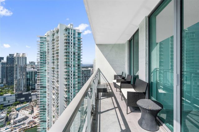 90 SW 3rd St 4203, Miami, FL 33130