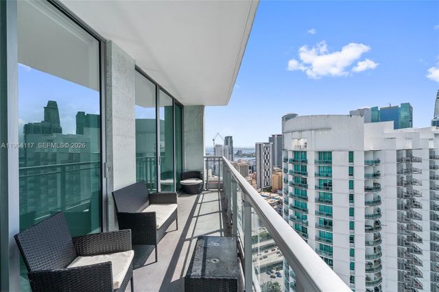 90 SW 3rd St 4203, Miami, FL 33130