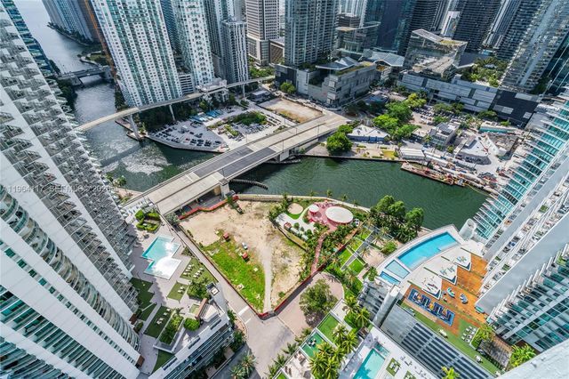 90 SW 3rd St 4203, Miami, FL 33130