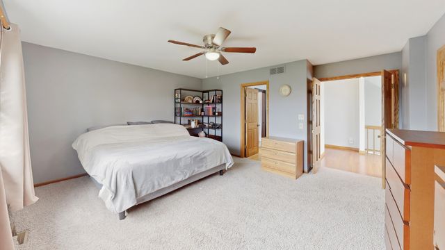 1108 Almond Drive, Aurora, IL 60506