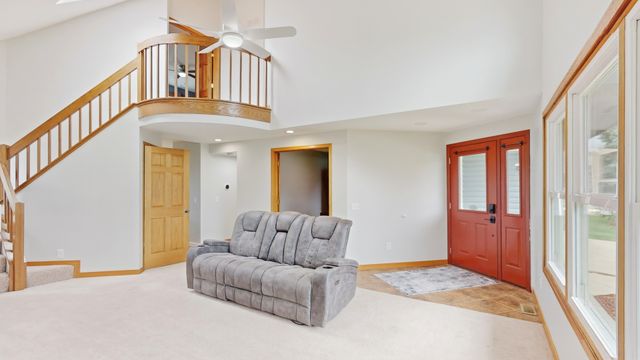 1108 Almond Drive, Aurora, IL 60506