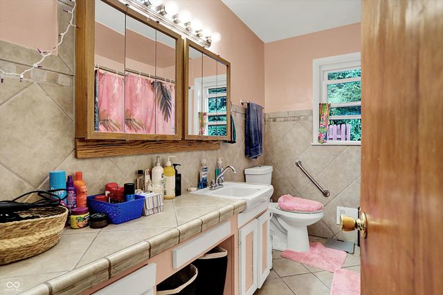 255 E Roberts Road, Indianapolis, IN 46227